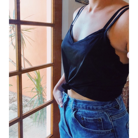 Black Light & Loose Tank / Size L* - Picture 4 of 4